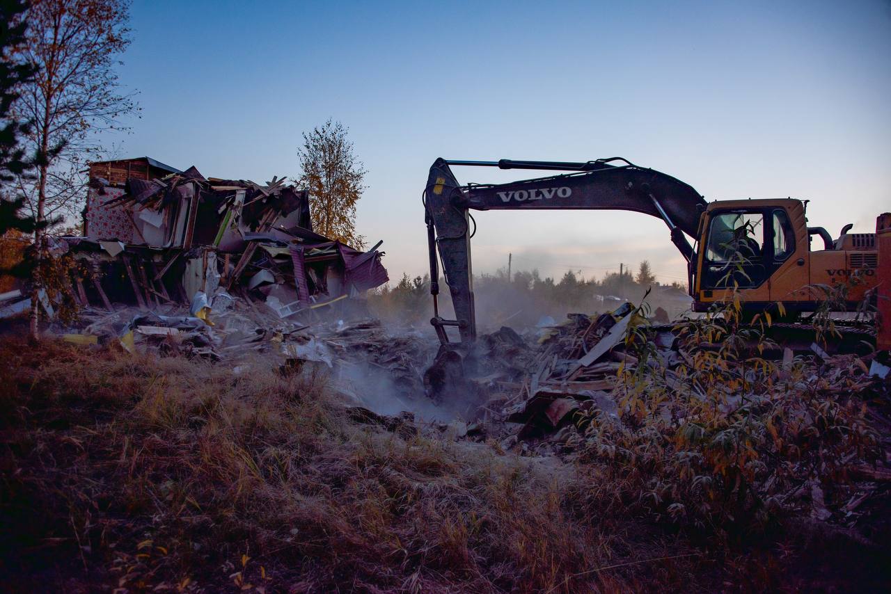 Ямал завершает расселение одного миллиона квадратных метров аварийного жилья Ямал завершает расселение одного миллиона квадратных метров аварийного жилья