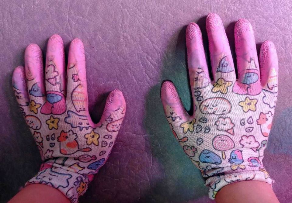 Как сохранить тепло рук во время осенних работ на садовом участке