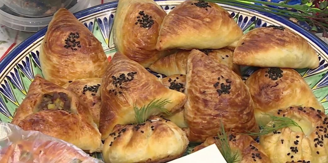 «Мы вместе»: в школе №6 Салехарда прошла благотворительная ярмарка «Мы вместе»: в школе №6 Салехарда прошла благотворительная ярмарка