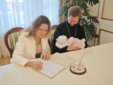 В Салехарде зарегистрировали рождение третьей дочери в семье Кузнецовых