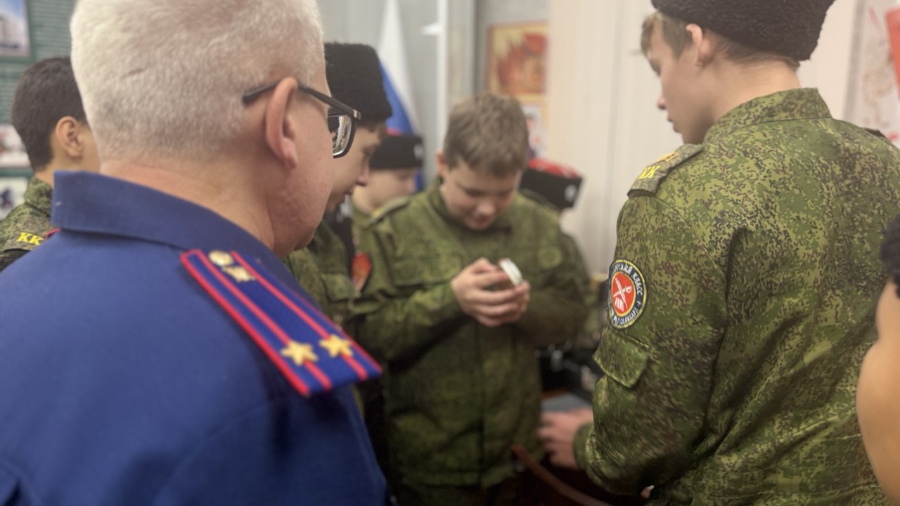 В целях формирования и поддержания высоких духовно-нравственных качеств среди молодежи, а также сохранения исторических и национально-культурных традиций, в стенах следственного управления СК России по ЯНАО для учащихся... В целях формирования и поддержания высоких духовно-нравственных качеств среди молодежи, а также сохранения исторических и национально-культурных традиций, в стенах следственного управления СК России по ЯНАО для учащихся...