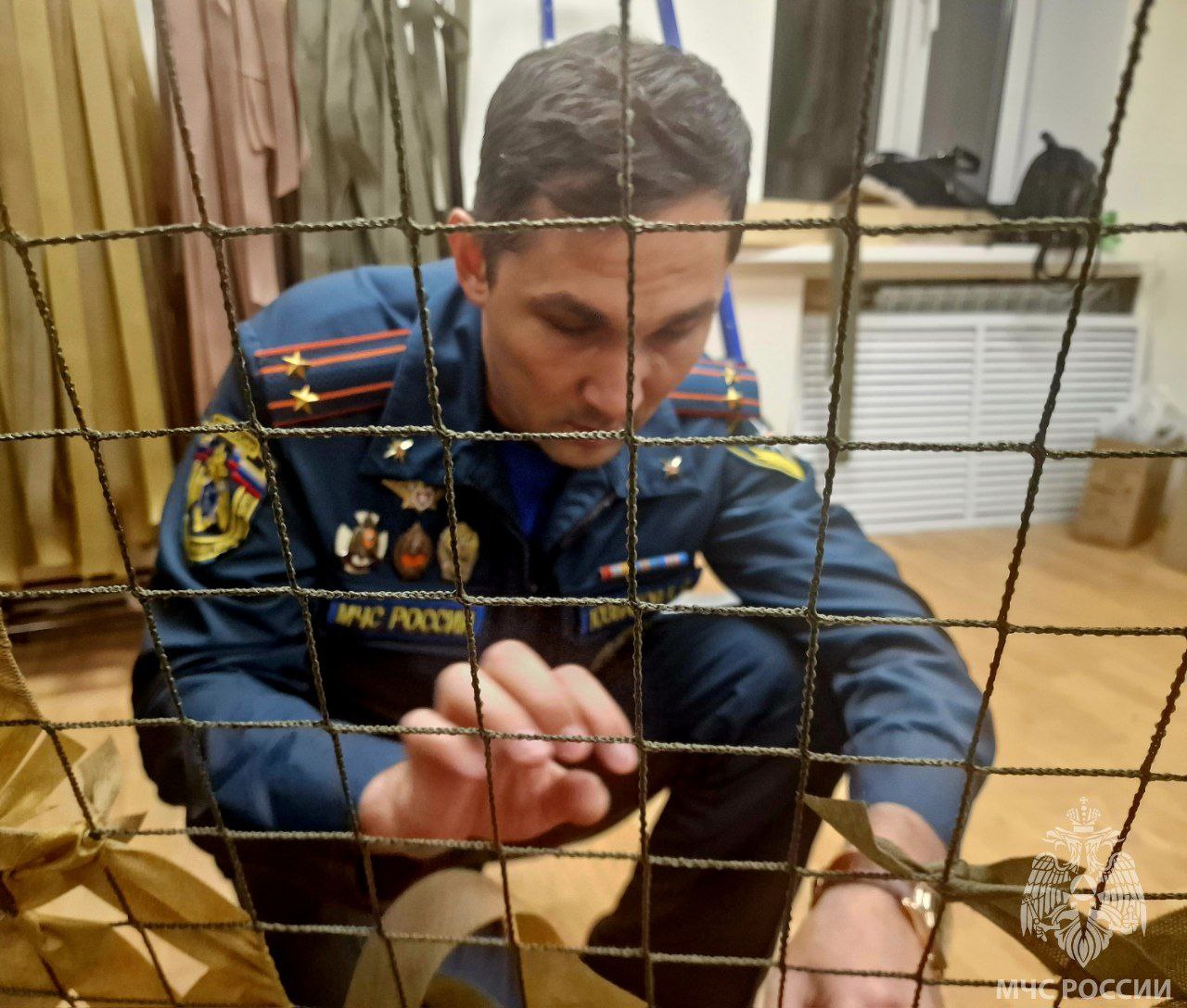 В честь 35-й годовщины МЧС России и в рамках акции «35 добрых дел» сотрудники управления гражданской обороны и защиты населения Главного управления МЧС России по ЯНАО объединились с волонтёрами для реализации особенной... В честь 35-й годовщины МЧС России и в рамках акции «35 добрых дел» сотрудники управления гражданской обороны и защиты населения Главного управления МЧС России по ЯНАО объединились с волонтёрами для реализации особенной...