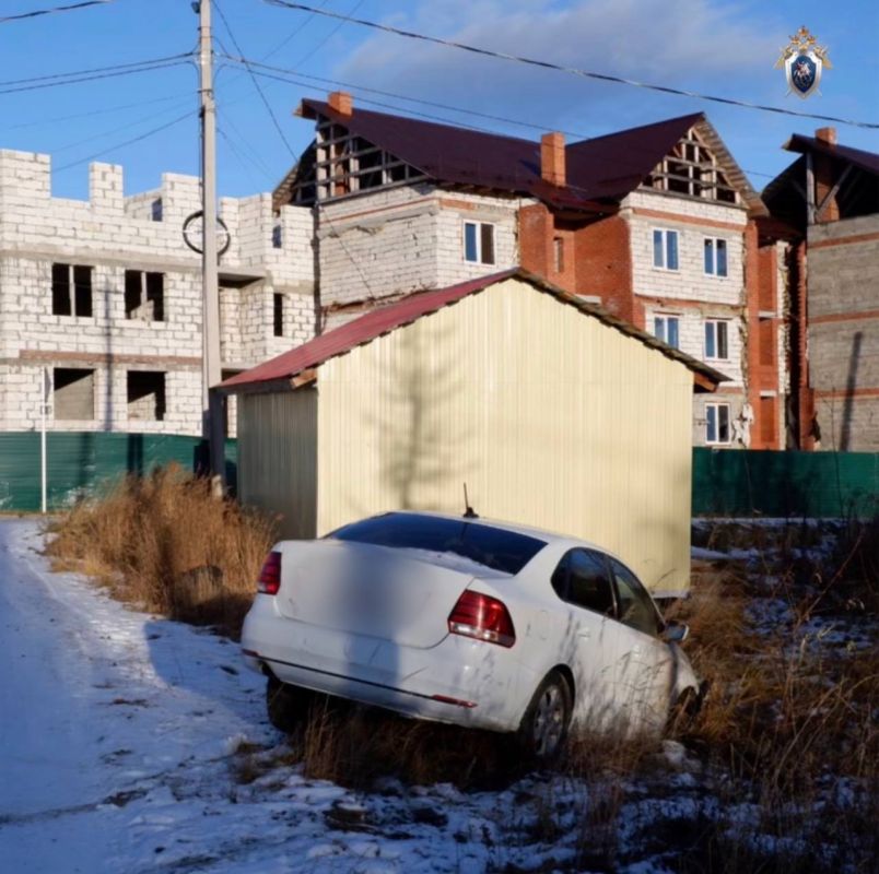 Двух подростков из Аксарки подозревают в угоне машины