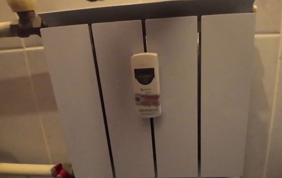 Салехардцы замерзают из-за воздуха в батареях Салехардцы замерзают из-за воздуха в батареях