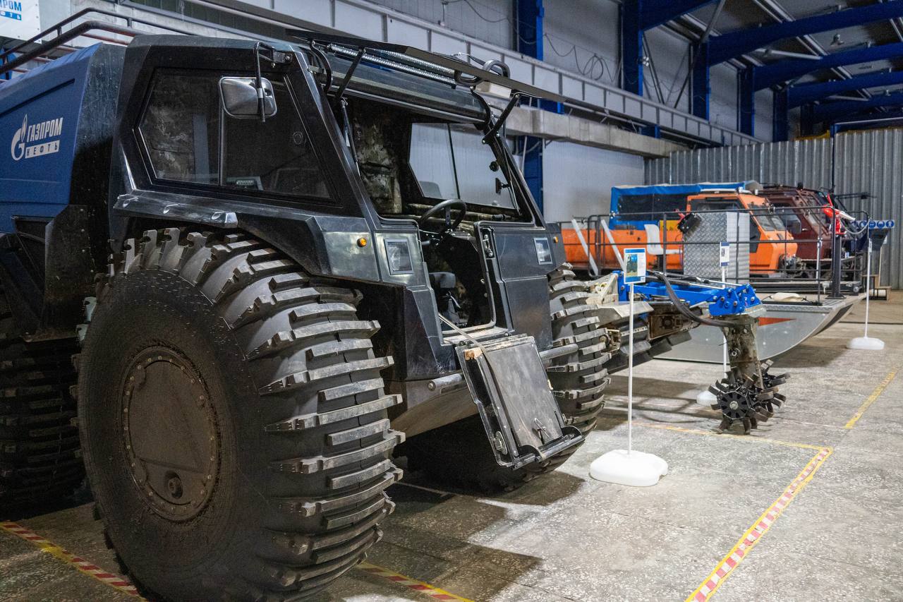 В Ноябрьске побывали на ключевых предприятиях топливно-энергетического комплекса В Ноябрьске побывали на ключевых предприятиях топливно-энергетического комплекса