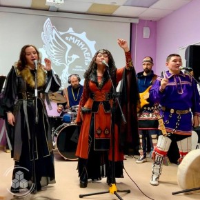 Стены детской музыкальной школы п. Пангоды наполнились яркими композициями на традиционных языках народов Крайнего севера