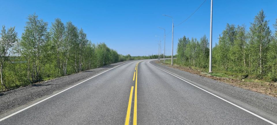 На региональных ямальских дорогах все больше применяется желтая разметка