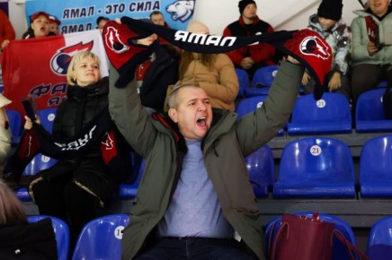 Дожали брянцев. Хоккейный клуб «Факел Ямал» провёл два успешных матча против команды «Брянск»