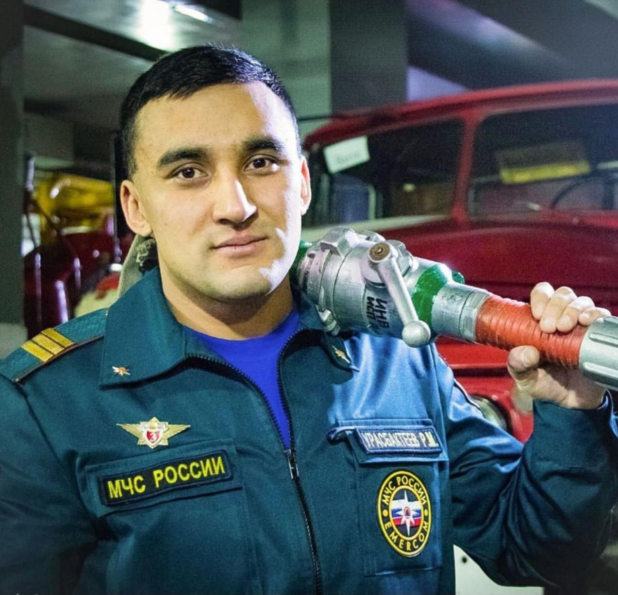 Продолжаем рубрику, посвящённую 35-летию МЧС России, в которой рассказываем о сотрудниках Главного управления МЧС России по ЯНАО