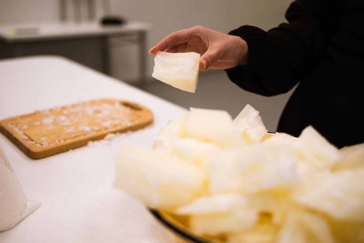 150 часов тепла и света своими руками! Именно столько подарят бойцам салехардские школьники 150 часов тепла и света своими руками! Именно столько подарят бойцам салехардские школьники