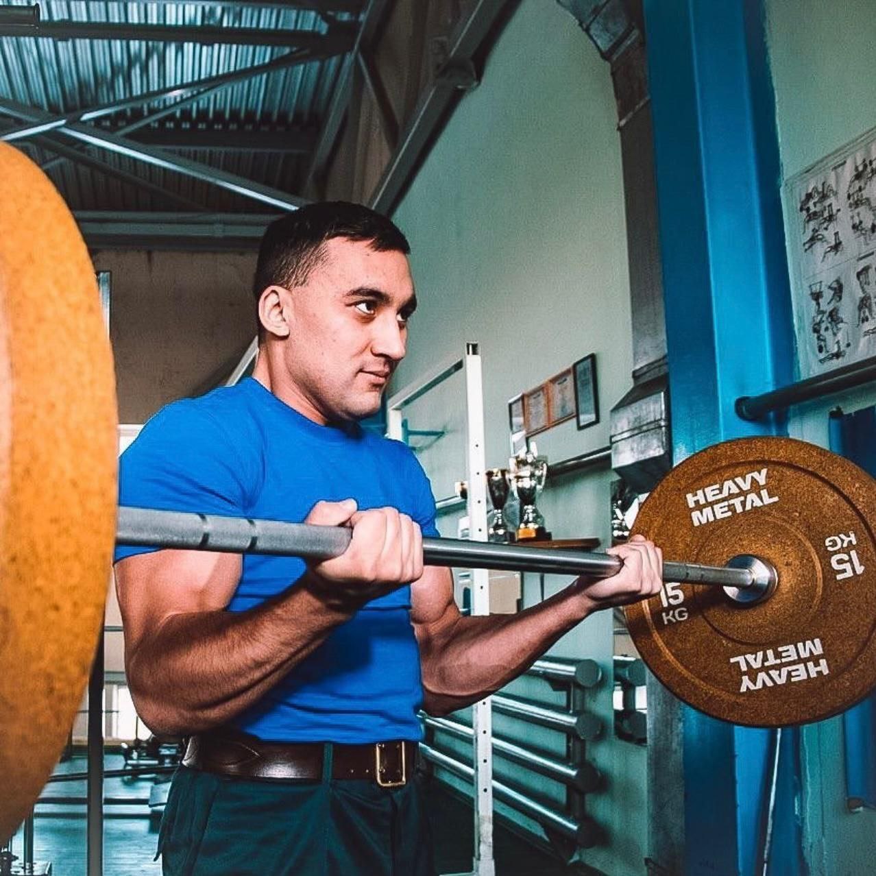 Продолжаем рубрику, посвящённую 35-летию МЧС России, в которой рассказываем о сотрудниках Главного управления МЧС России по ЯНАО Продолжаем рубрику, посвящённую 35-летию МЧС России, в которой рассказываем о сотрудниках Главного управления МЧС России по ЯНАО