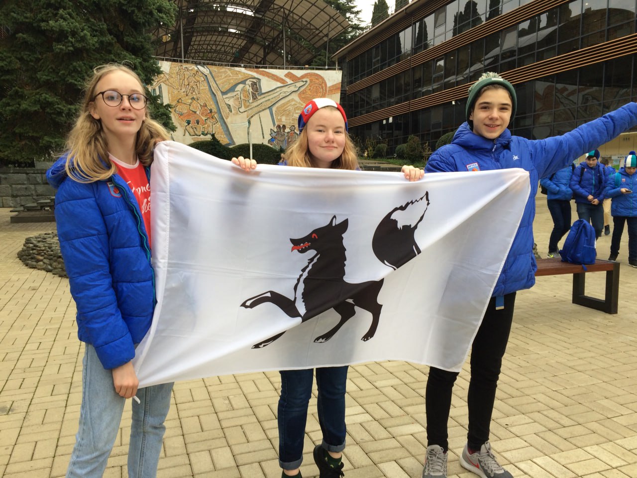 "Артек" на все 100: сквозь десятилетия вернуться в страну детства "Артек" на все 100: сквозь десятилетия вернуться в страну детства