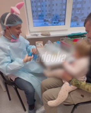 Самый артистичный медбрат появился в детской поликлинике на Ямале