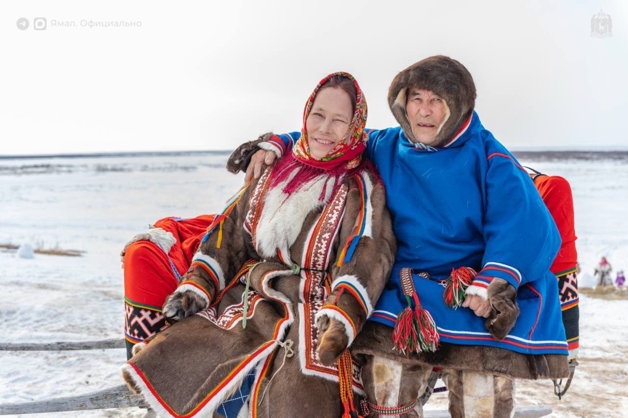 Владимир Путин подписал указ о награждении ямальской семьи орденом «Родительская слава» Владимир Путин подписал указ о награждении ямальской семьи орденом «Родительская слава»