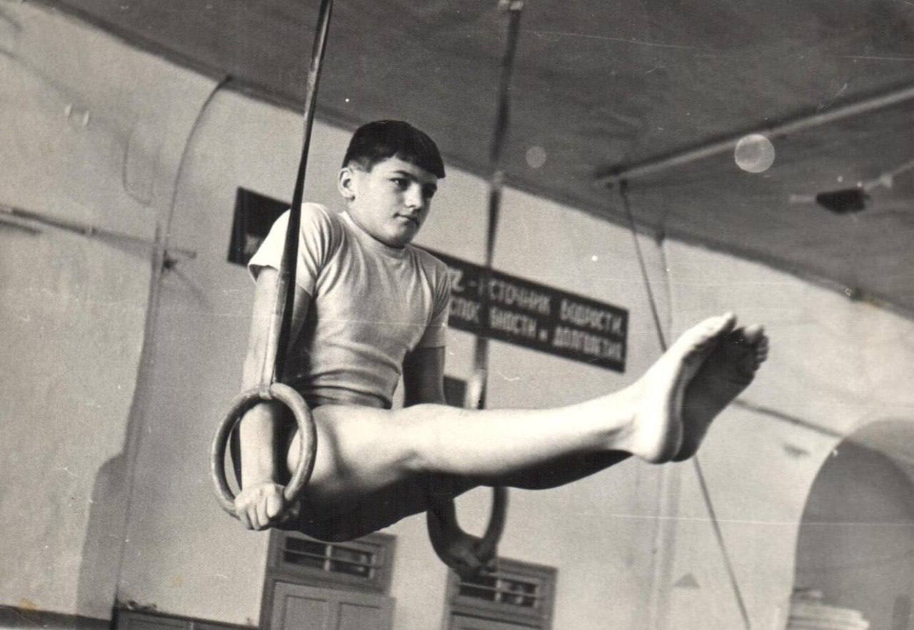 70 лет Побед. Сегодня мы поздравляем спортивную школу «Старт» – одно из самых значимых учреждений дополнительного образования в Салехарде 70 лет Побед. Сегодня мы поздравляем спортивную школу «Старт» – одно из самых значимых учреждений дополнительного образования в Салехарде