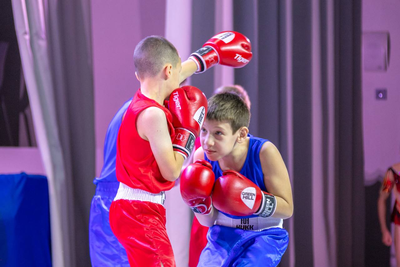 Алексей Титовский: 70 лет… Целая эпоха, наполненная яркими победами, напряжёнными тренировками, радостью первых достижений и гордостью за тех, кто преодолевал себя снова и снова Алексей Титовский: 70 лет… Целая эпоха, наполненная яркими победами, напряжёнными тренировками, радостью первых достижений и гордостью за тех, кто преодолевал себя снова и снова