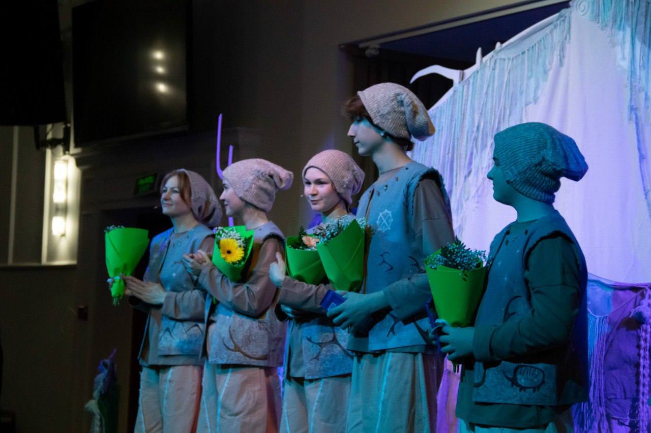 С легендой Крайнего Севера знакомит семейный театр кукол «Жужа» С легендой Крайнего Севера знакомит семейный театр кукол «Жужа»