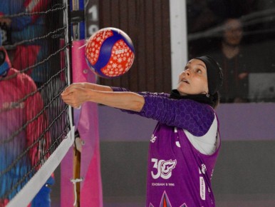 Вход свободный!. Новоуренгойцы, приходите на городскую площадь смотреть матчи чемпионата России по волейболу на снегу! Центр спорта | NUR