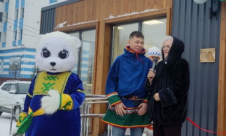 По просьбам жителей: в Пангодах открыли магазин «Сделано на Ямале» По просьбам жителей: в Пангодах открыли магазин «Сделано на Ямале»