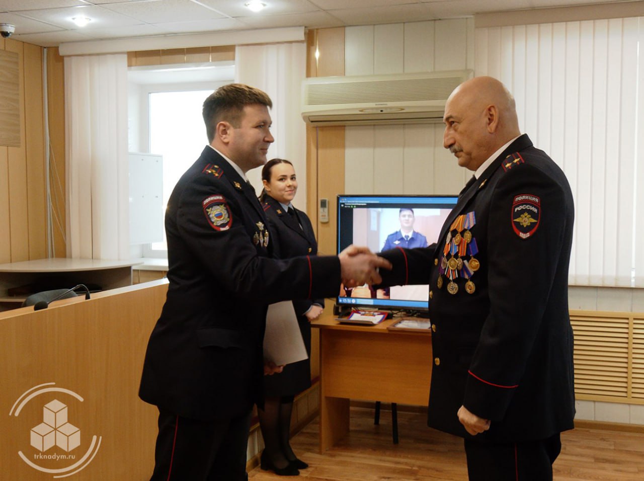 Сегодня свой праздник отмечают участковые уполномоченные полиции Сегодня свой праздник отмечают участковые уполномоченные полиции