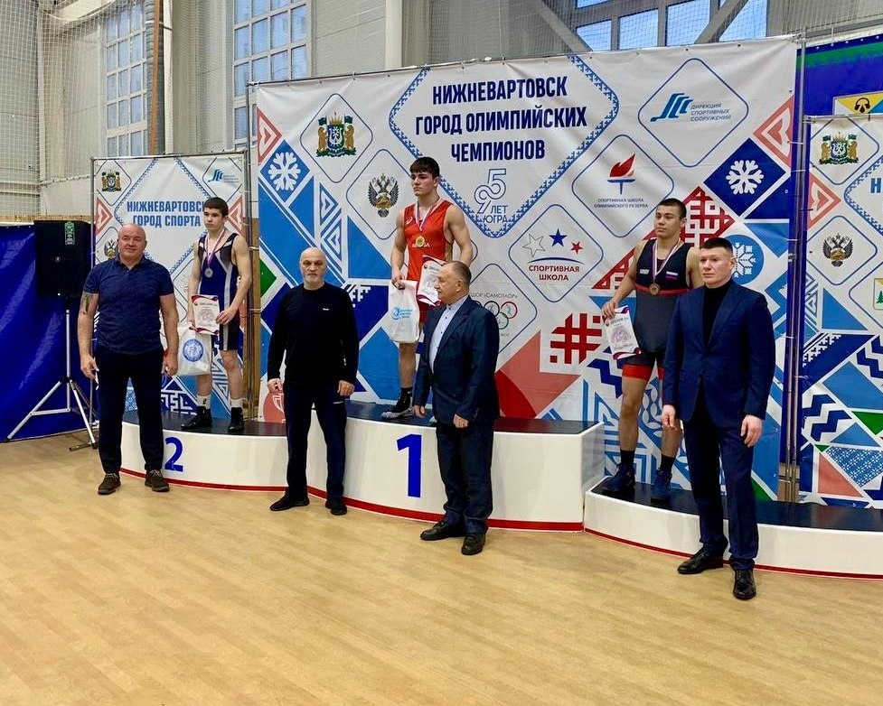 Золото и серебро у ямальцев на всероссийском турнире по спортивной (вольной) борьбе Золото и серебро у ямальцев на всероссийском турнире по спортивной (вольной) борьбе