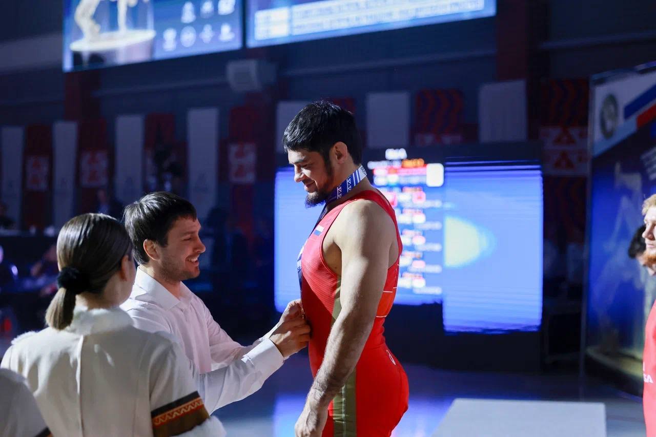 В Тарко-Сале завершились международные соревнования по греко-римской борьбе на призы губернатора Ямала В Тарко-Сале завершились международные соревнования по греко-римской борьбе на призы губернатора Ямала