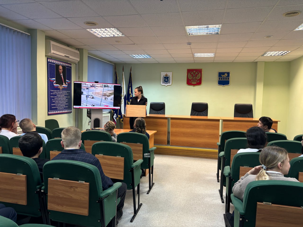 В Губкинском выявлен факт использования поддельного удостоверения тракториста-машиниста В Губкинском выявлен факт использования поддельного удостоверения тракториста-машиниста