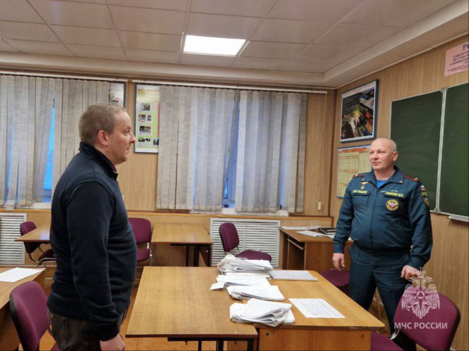 В Департаменте гражданской защиты и пожарной безопасности ЯНАО успешно завершилась профессиональная стажировка Владимира Иванова – участника программы «Герои Ямала» В Департаменте гражданской защиты и пожарной безопасности ЯНАО успешно завершилась профессиональная стажировка Владимира Иванова – участника программы «Герои Ямала»