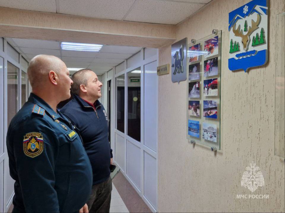 В Департаменте гражданской защиты и пожарной безопасности ЯНАО успешно завершилась профессиональная стажировка Владимира Иванова – участника программы «Герои Ямала» В Департаменте гражданской защиты и пожарной безопасности ЯНАО успешно завершилась профессиональная стажировка Владимира Иванова – участника программы «Герои Ямала»