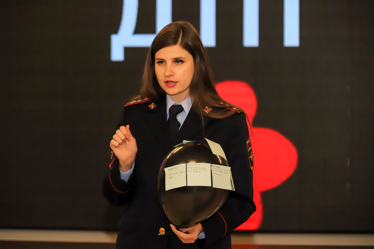 Салехард почтил память жертв ДТП Салехард почтил память жертв ДТП