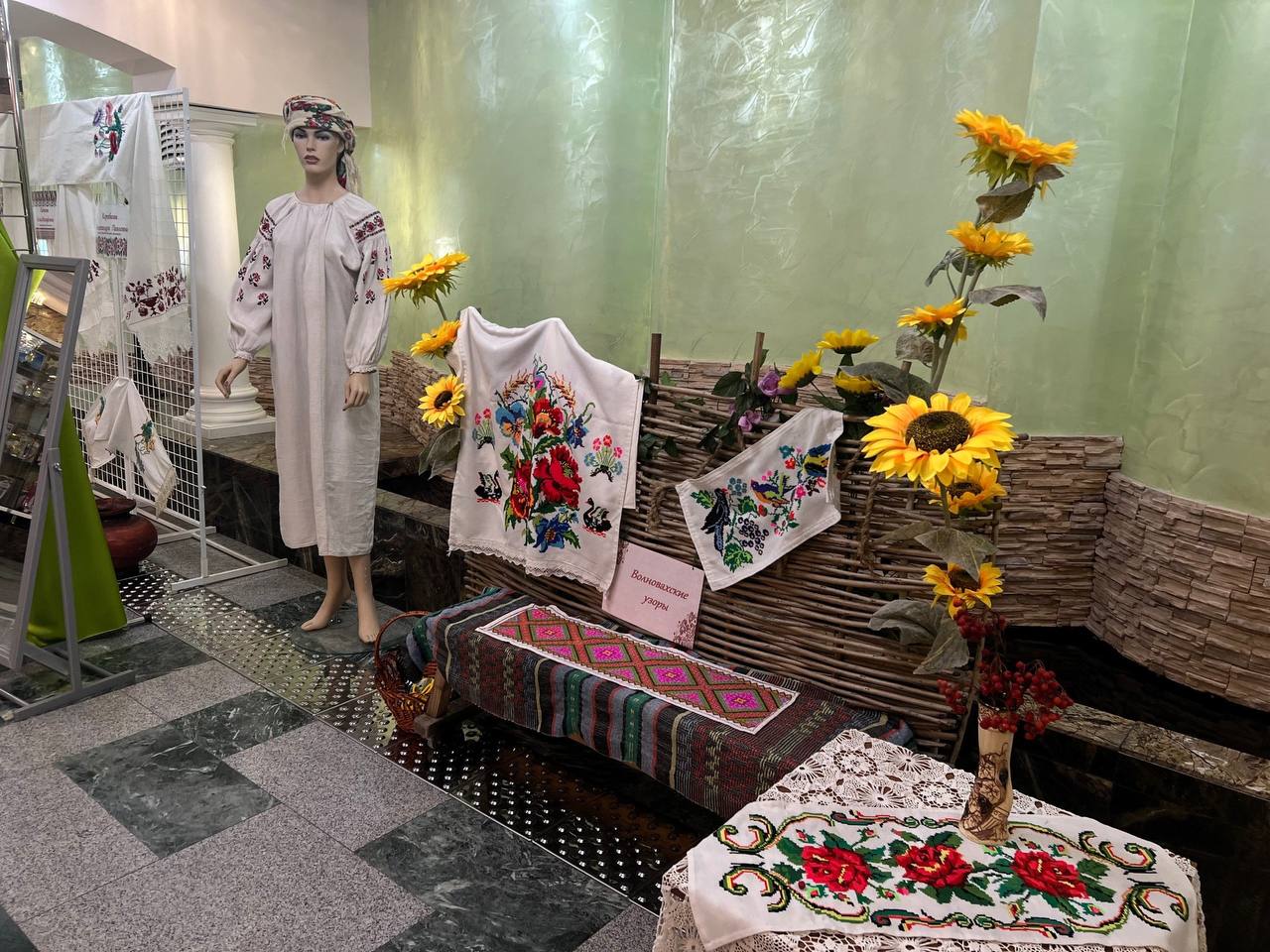 Подведены итоги XIV Открытого окружного фестиваля-конкурса славянской культуры «Мы — славяне, мы — едины!» Подведены итоги XIV Открытого окружного фестиваля-конкурса славянской культуры «Мы — славяне, мы — едины!»