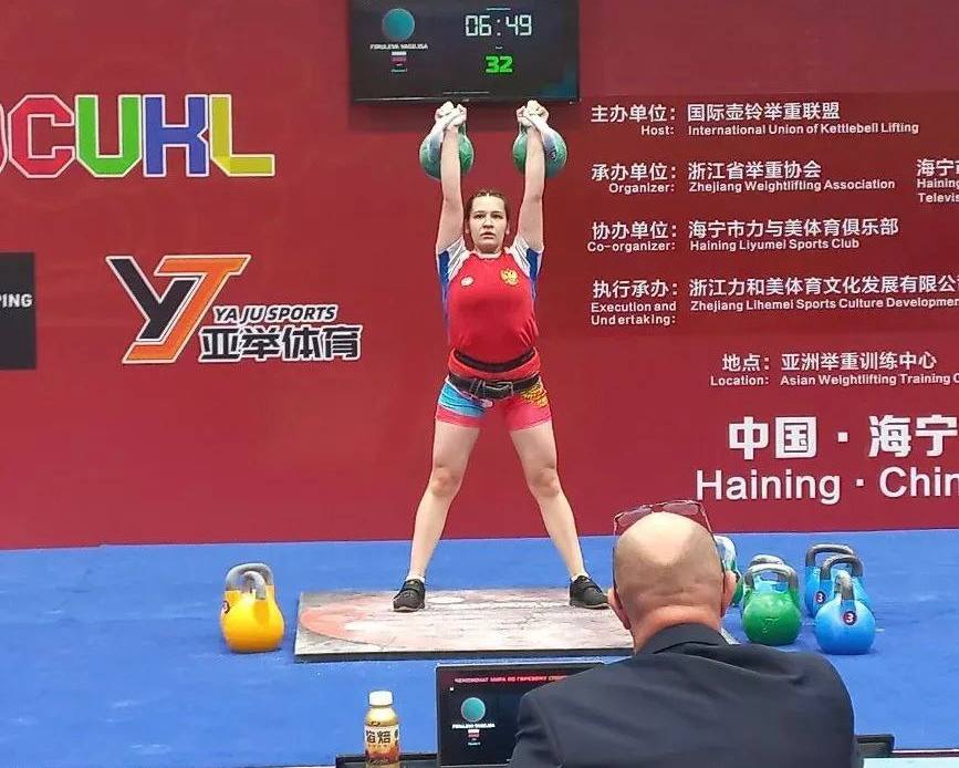 Россыпь медалей: гиревики Ямала поднялись на высшую ступень пьедестала международных соревнований Россыпь медалей: гиревики Ямала поднялись на высшую ступень пьедестала международных соревнований