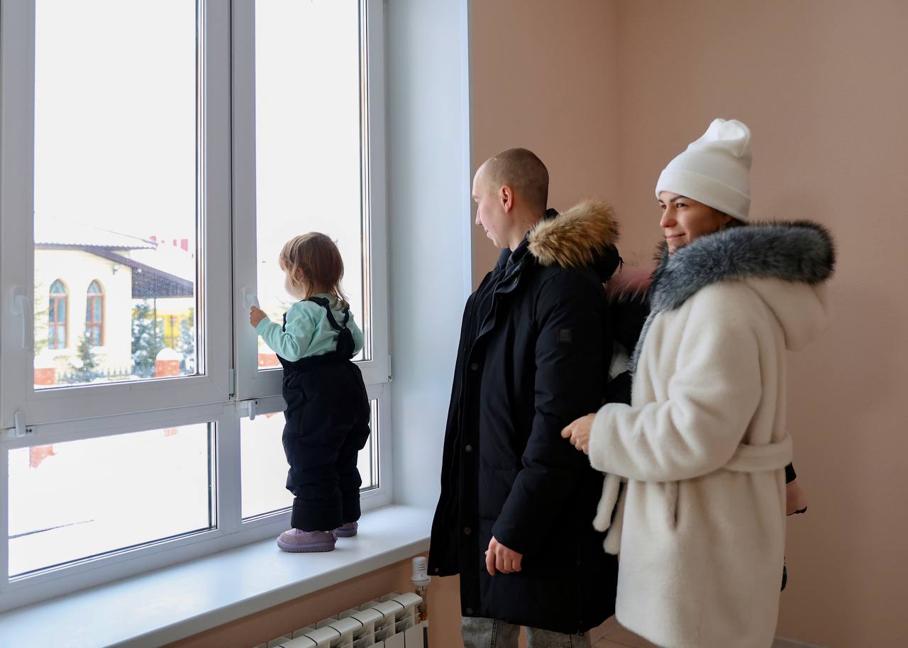 Счастливый день: муравленковцы получили ключи от новых квартир