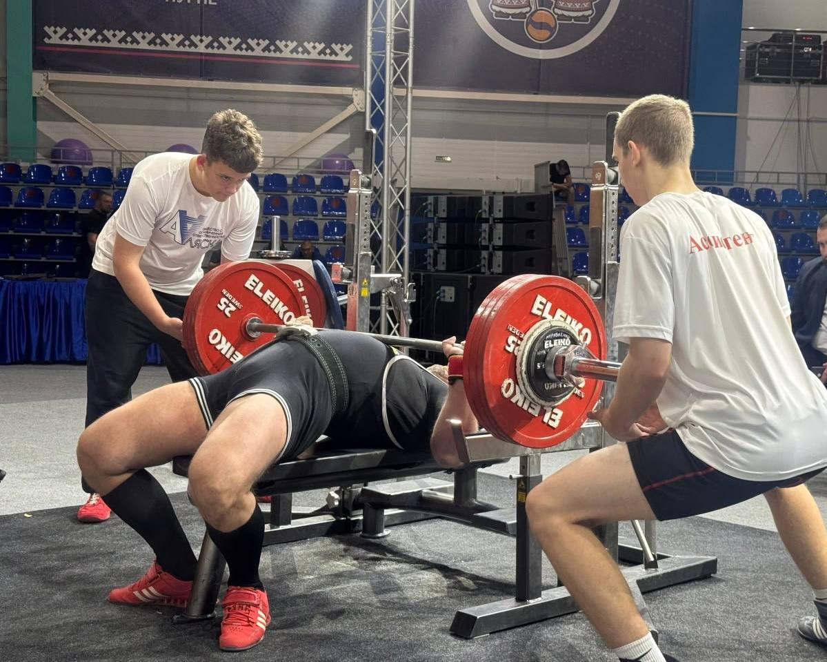 В Муравленко завершилась насыщенная неделя пауэрлифтинга В Муравленко завершилась насыщенная неделя пауэрлифтинга