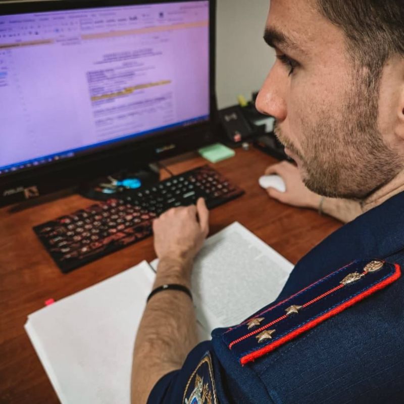 В Ноябрьске местный житель обвиняется в совершении побоев и преступлений против порядка управления