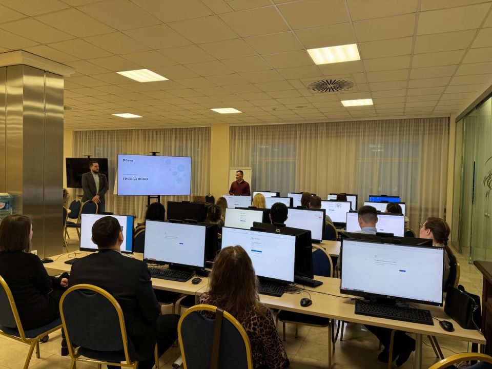 С 18 по 20 ноября в Новом Уренгое и Салехарде прошли очные сессии инструктажа пользователей государственной информационной системы обеспечения градостроительной деятельности ЯНАО (ГИСОГД ЯНАО)