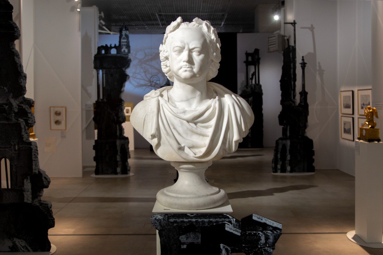 В Музее Шемановского открылась выставка «Поэт и царь» В Музее Шемановского открылась выставка «Поэт и царь»