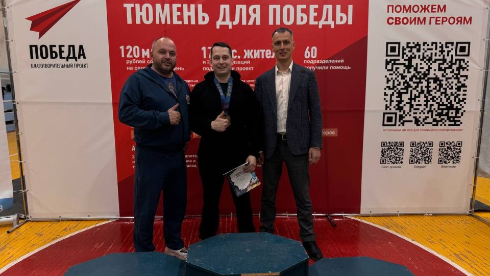 Прокурор Ямальского района Сергей Вихарев одержал победу в дисциплине «Жим лёжа без экипировки» открытой возрастной категории