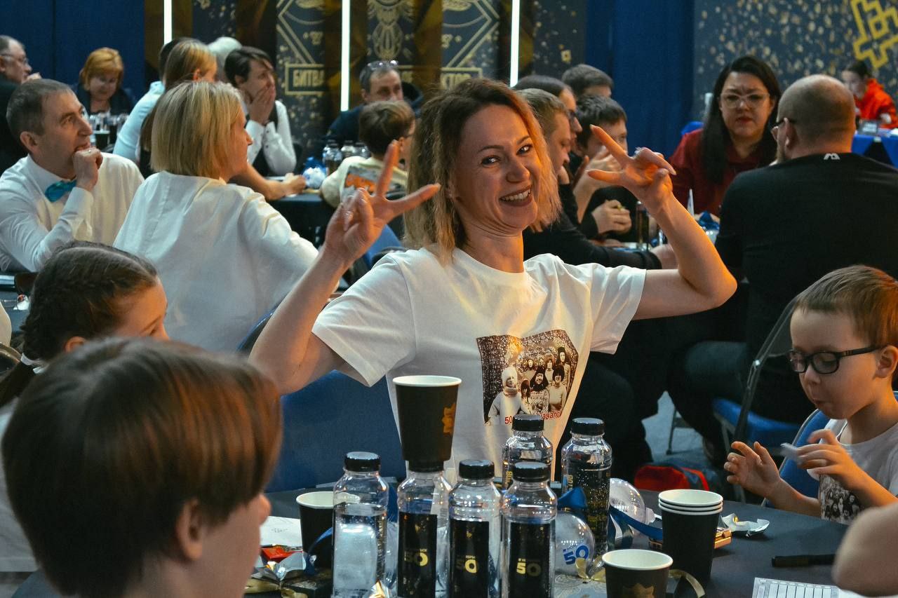 В Ноябрьске завершилась семейная лига по интеллектуальной игре на Кубок Губернатора ЯНАО В Ноябрьске завершилась семейная лига по интеллектуальной игре на Кубок Губернатора ЯНАО