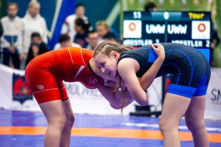 Ямальские борцы завоевали восемь медалей на всероссийских соревнованиях в Смоленске