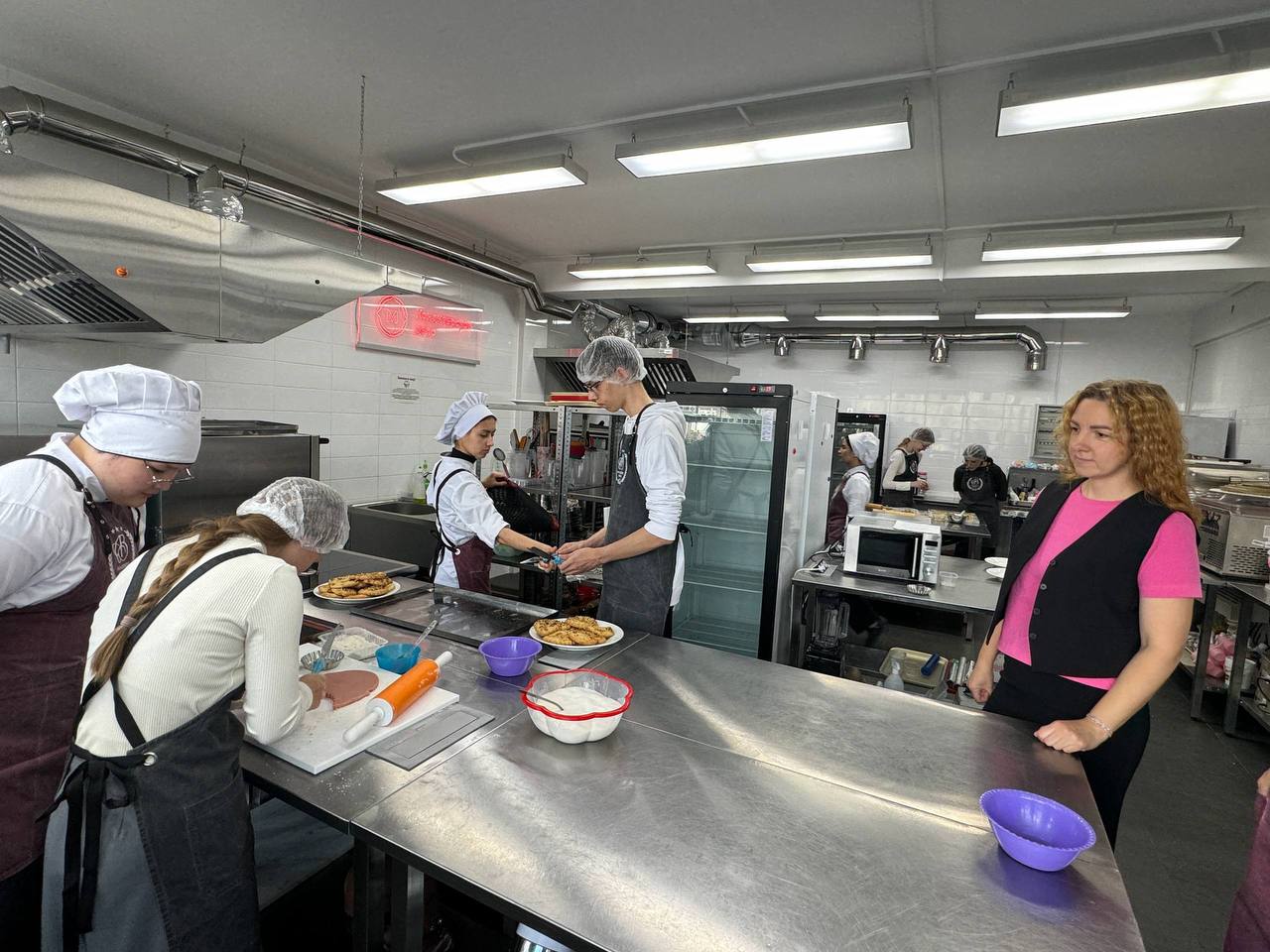 Ноябрьскому колледжу профессиональных и информационных технологий исполнилось 40 лет! Ноябрьскому колледжу профессиональных и информационных технологий исполнилось 40 лет!