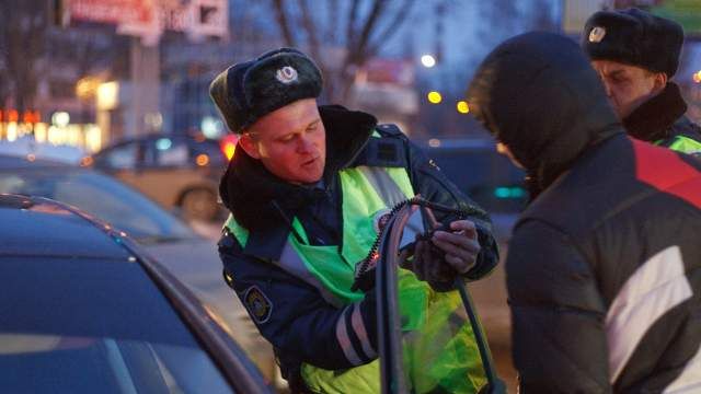 Номер не пройдет: иностранцев решили наказывать за тонировку