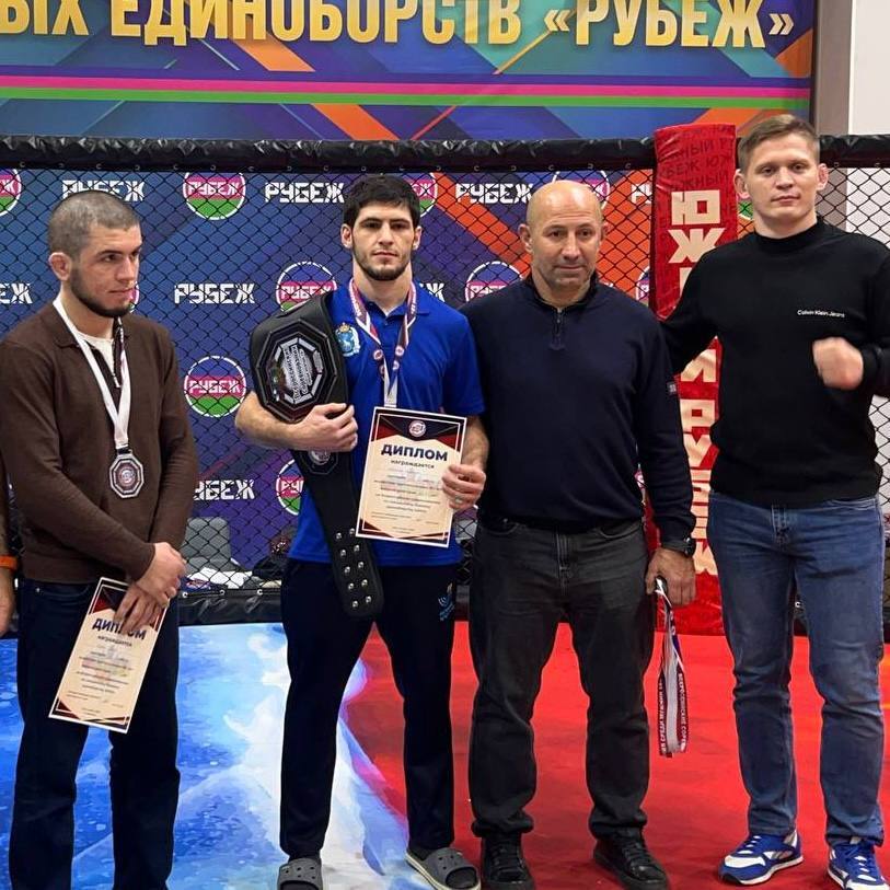 Ямальцы — чемпионы всероссийского мастерского турнира по смешанным боевым единоборствам Ямальцы — чемпионы всероссийского мастерского турнира по смешанным боевым единоборствам