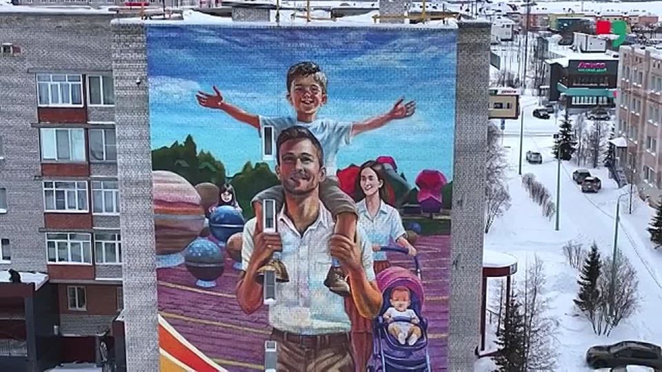 В Лабытнанги появился новый мурал