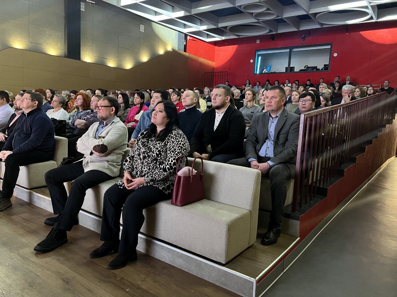 Ноябрянам представили проект бюджета на следующий год Ноябрянам представили проект бюджета на следующий год