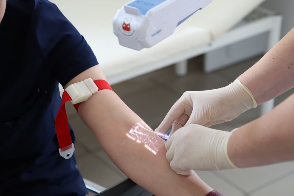 В больницы региона поступило 125 визуализаторов вен В больницы региона поступило 125 визуализаторов вен