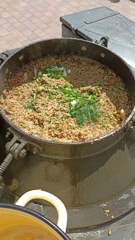 Кулинарные традиции под открытым небом: каши и щи в поле и тандыре