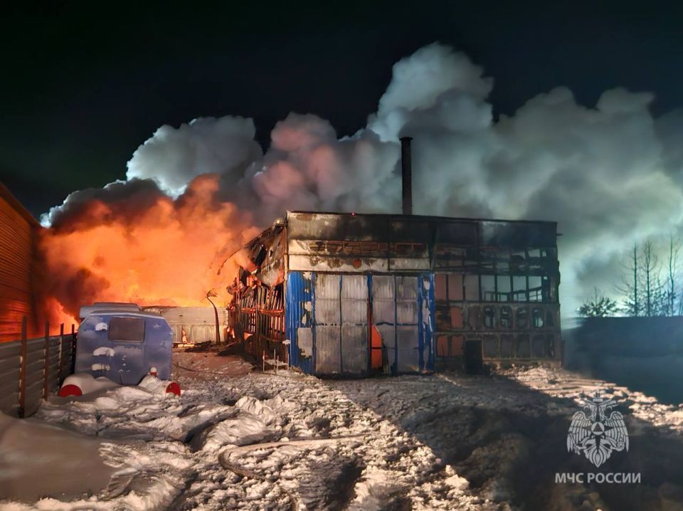 #СводкаМЧС. На Ямале за прошедшие сутки пожарно-спасательные подразделения МЧС России привлекались на ликвидацию пожаров 3 раза