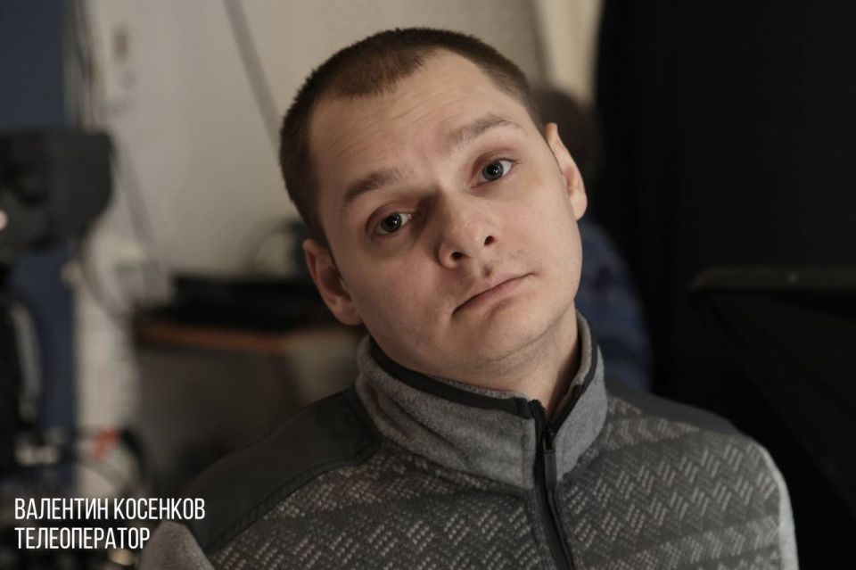 Понедельник… Тот самый день, когда так грустно расставаться с тёплой кроватью и окунаться в офисный холод