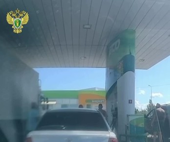 В Приморье будут судить мужчину, ударившего мотоциклиста топором